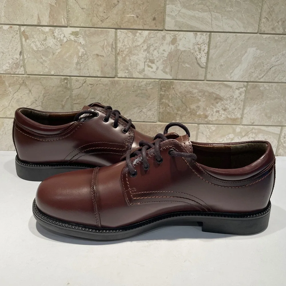Dockers Gordon Mens 10.5M Brown Burgundy Leather Cap Toe Oxford Dress Shoes NWOT